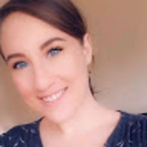 Meet your Posher, Maura